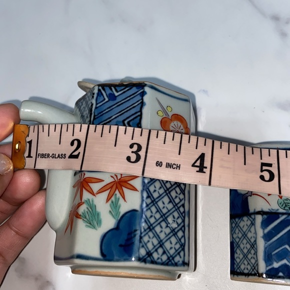 Vintage Chinese Asian Small Teapot And Salt& Pepper Set Red Flowers Roae Floral - Picture 14 of 17
